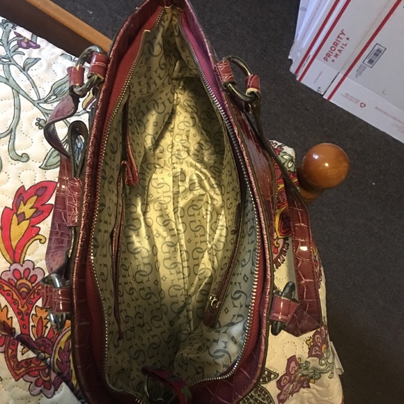 Guess Raspberry Large Purse - Picture 8 of 8